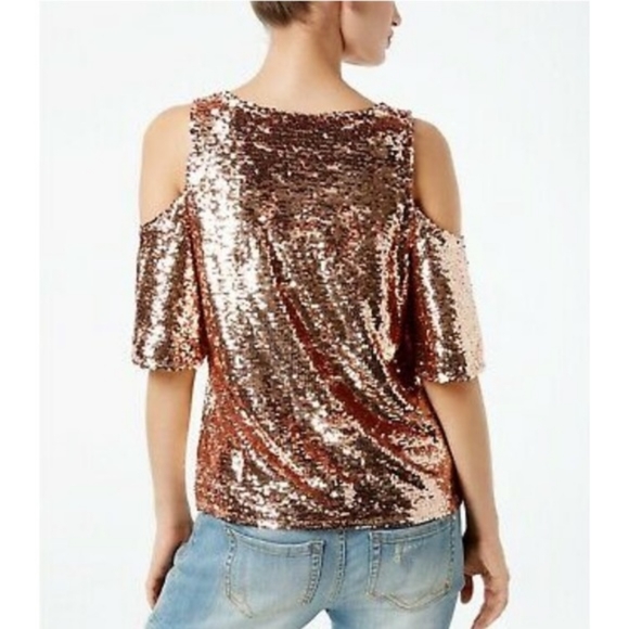NWOT Sequin open shoulder top - Picture 8 of 8